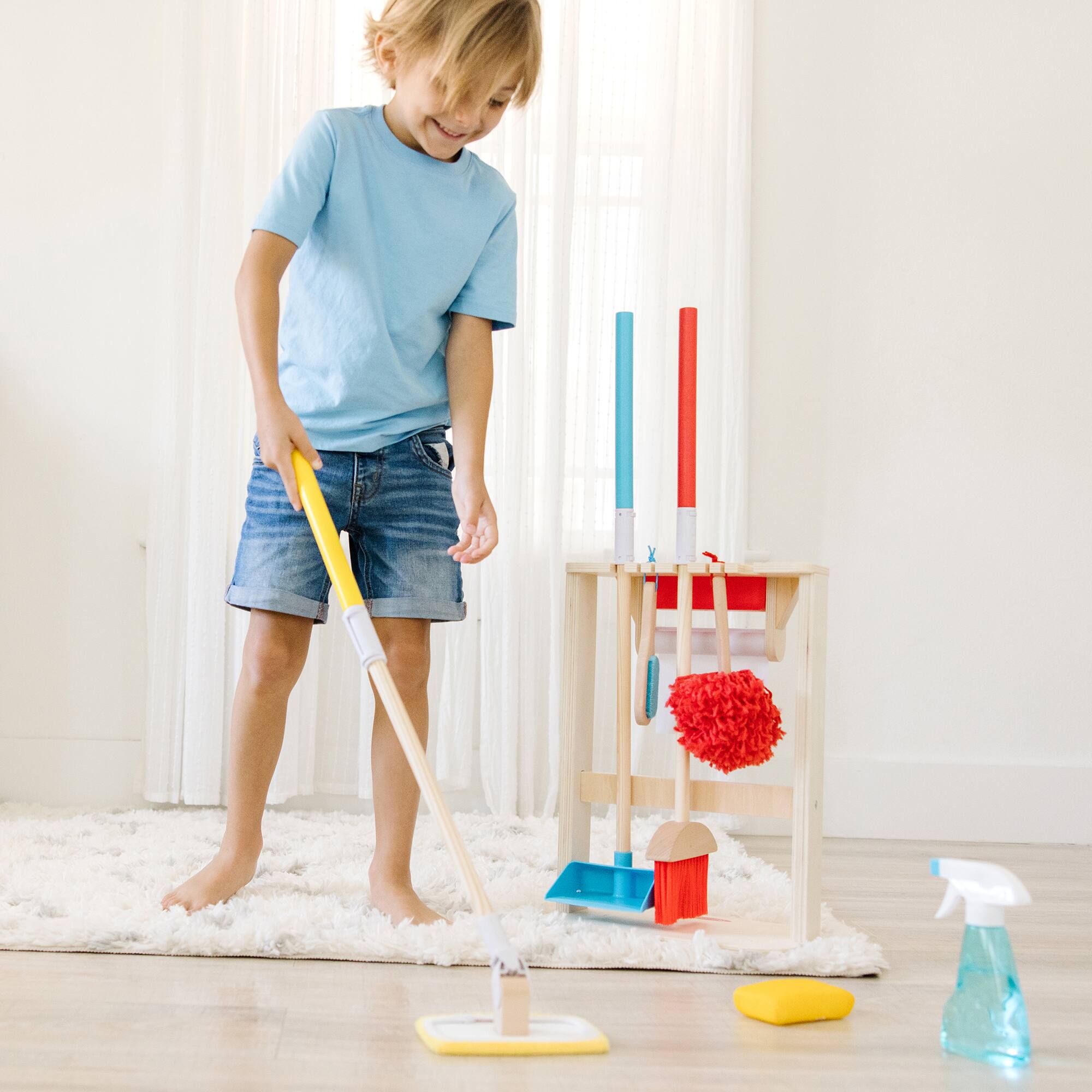 Melissa & Doug® Deluxe Sparkle & Shine™ Cleaning Play Set